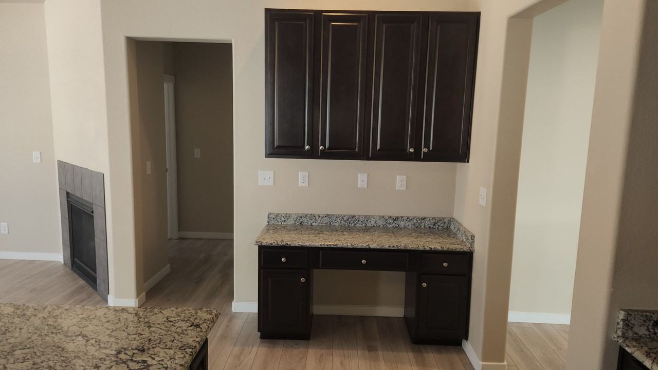 1647 Grand Overlook St - Photo 7 of 26