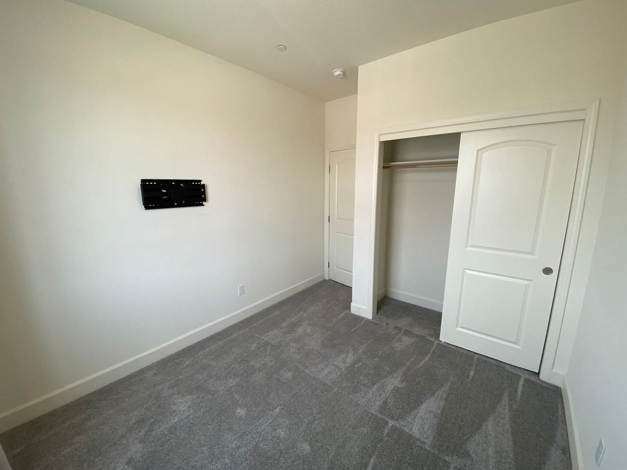 3731 W Nellis Ave - Photo 7 of 22