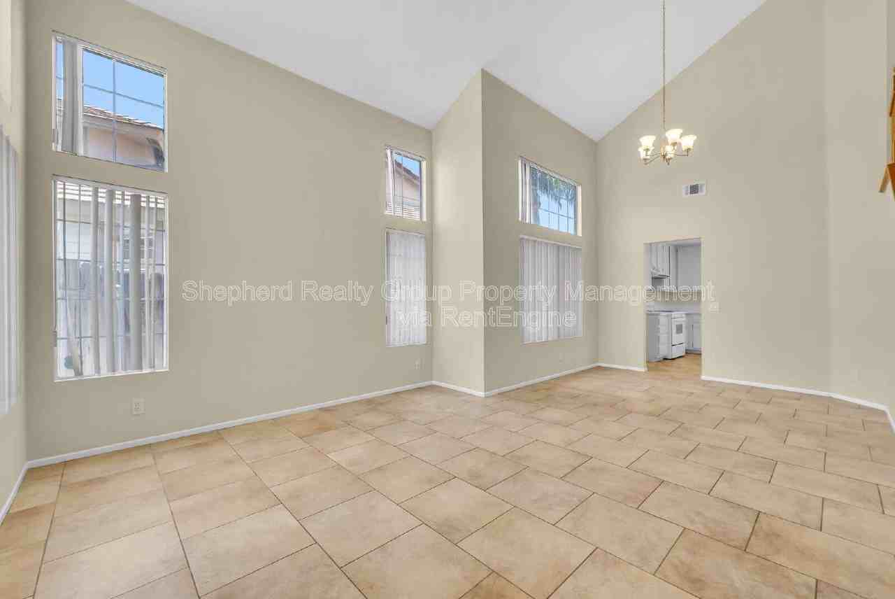 19944 Westerly Dr - Photo 3 of 28