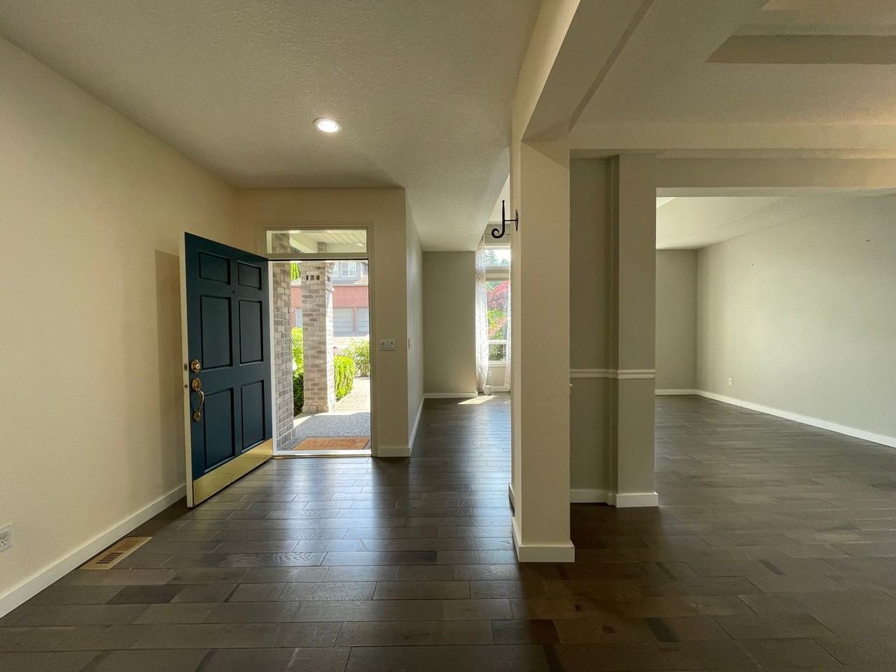 211 Nw 110th Ave - Photo 6 of 50