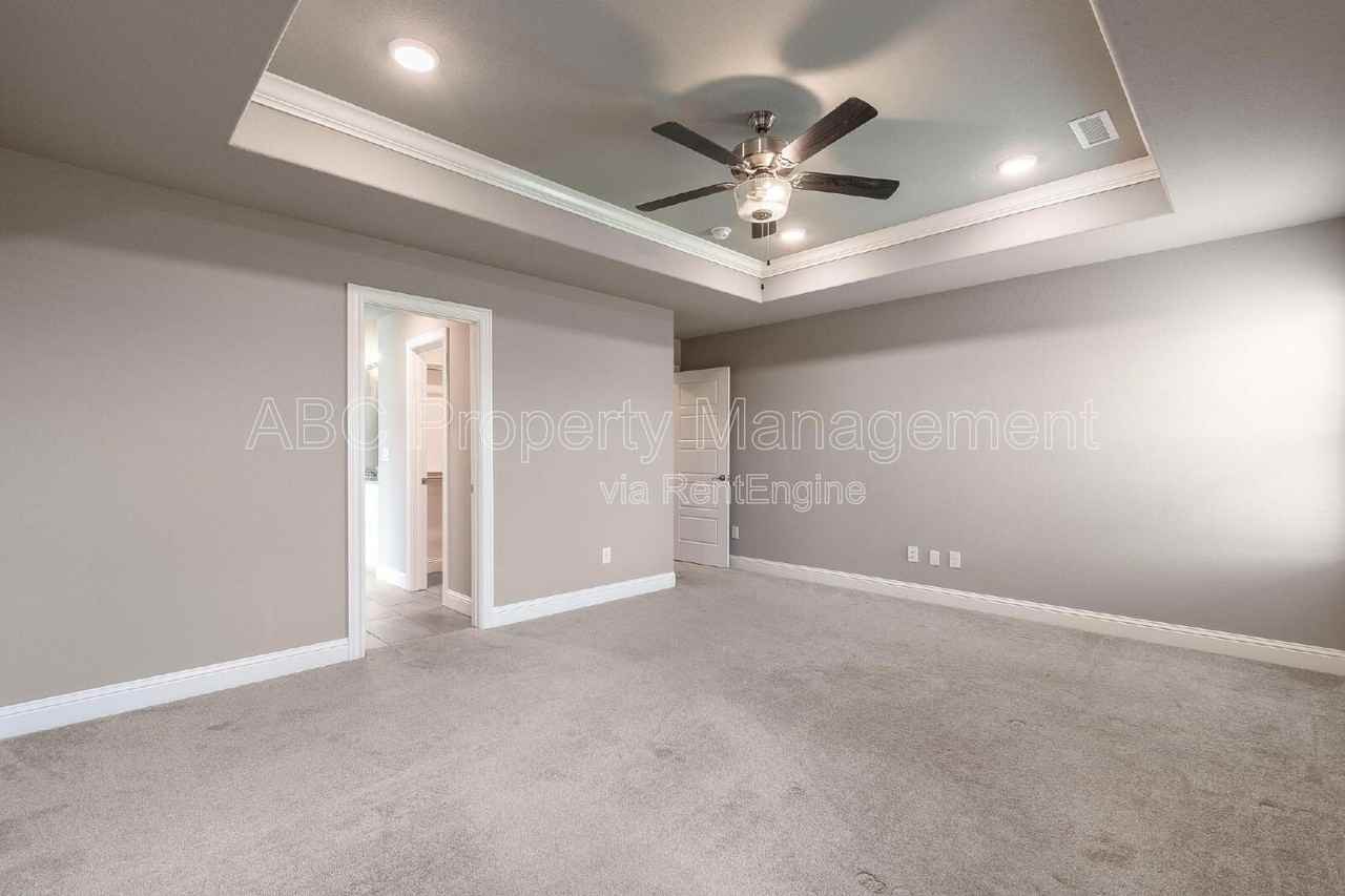 328 N Otoe St - Photo 7 of 20