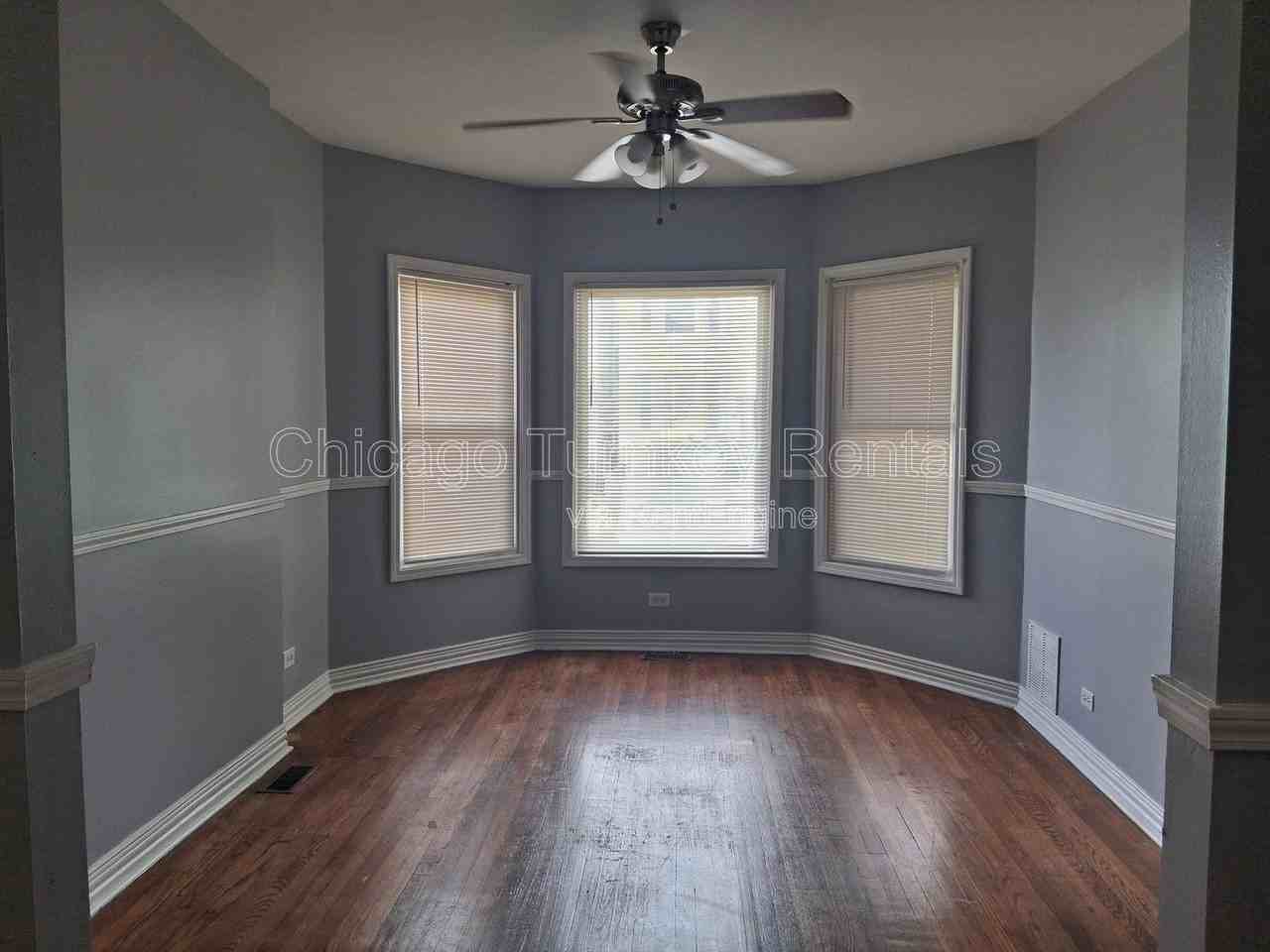 7125 S Ellis Ave #1 - Photo 2 of 18