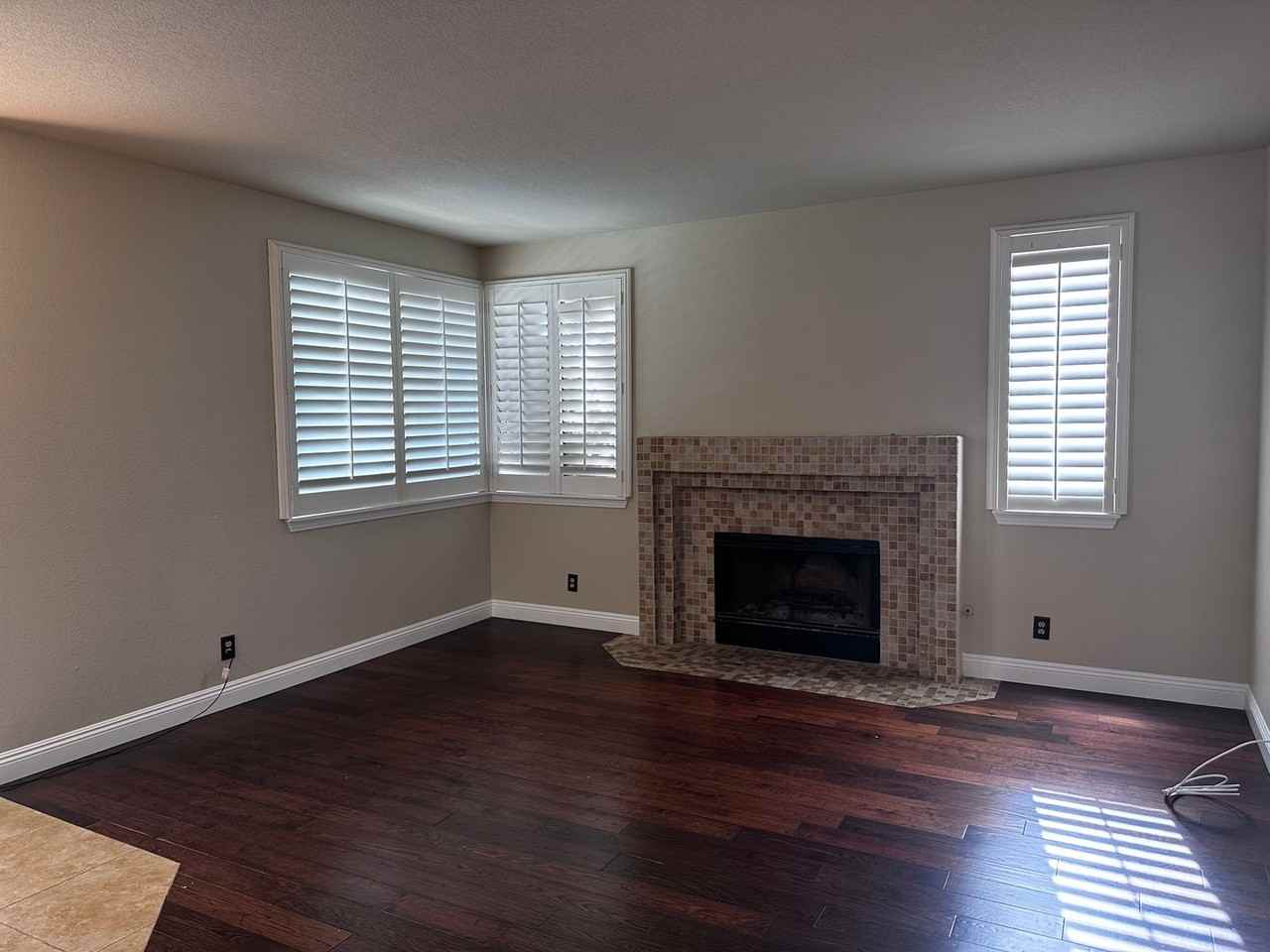 44350 Shad St - Photo 2 of 20
