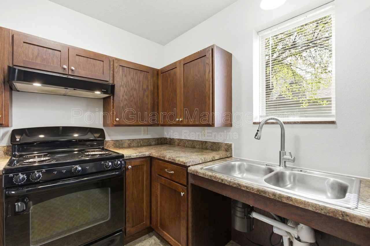 100 N Blauvelt Ave #123 - Photo 5 of 23