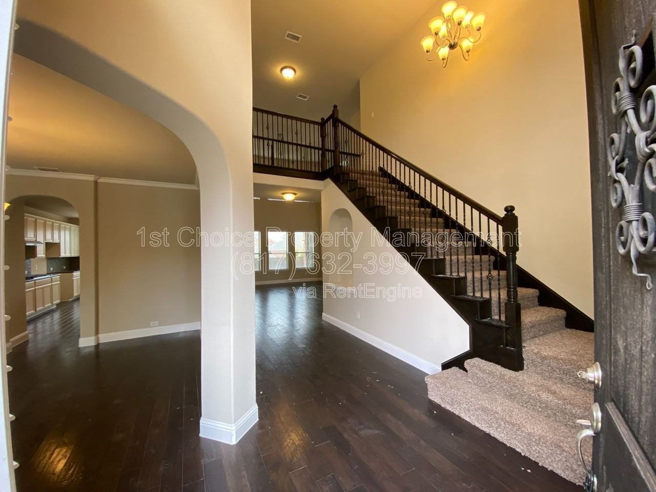 927 Bentley Dr - Photo 5 of 36
