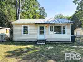 featured image of 610 3rd St
