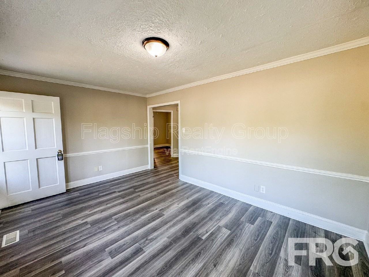 610 3rd St - Photo 7 of 31