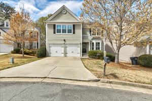 featured image of 2540 Alvecot Cir Se
