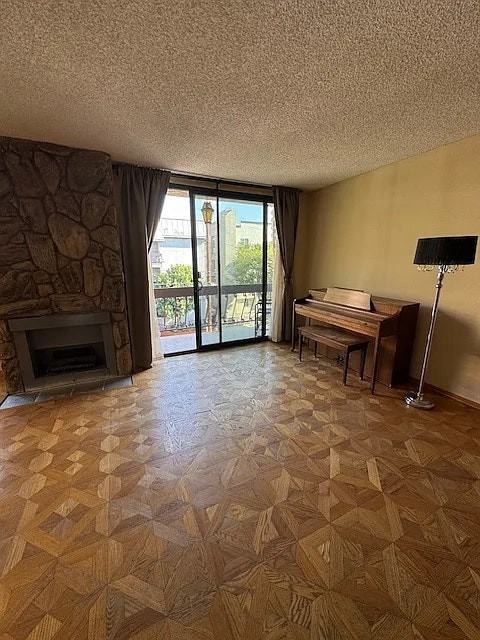 1735 North Fuller Avenue, Unit 323 - Photo 4 of 29