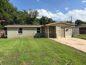 1608 Breckenridge Dr - Photo 1 of 1