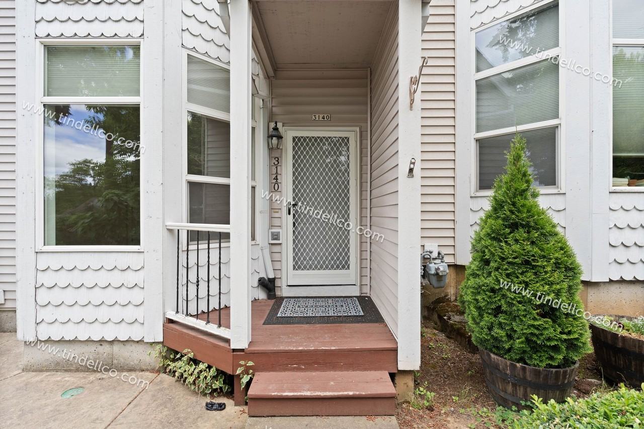 3140 Ne 103rd Pl - Photo 2 of 20