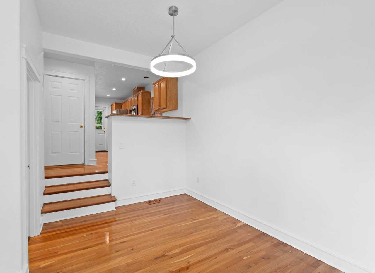 3140 Ne 103rd Pl - Photo 6 of 20
