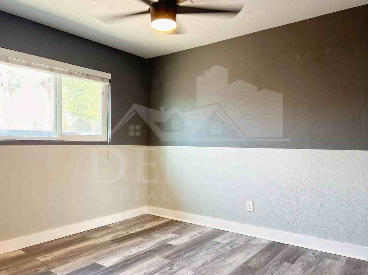 2726 E Willetta St - Photo 5 of 13