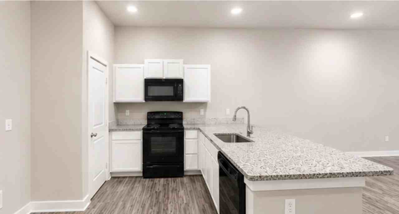 9420 Spirit Ave - Photo 4 of 13
