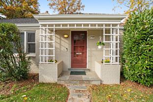 2700 N Dinwiddie St - Photo 1 of 1