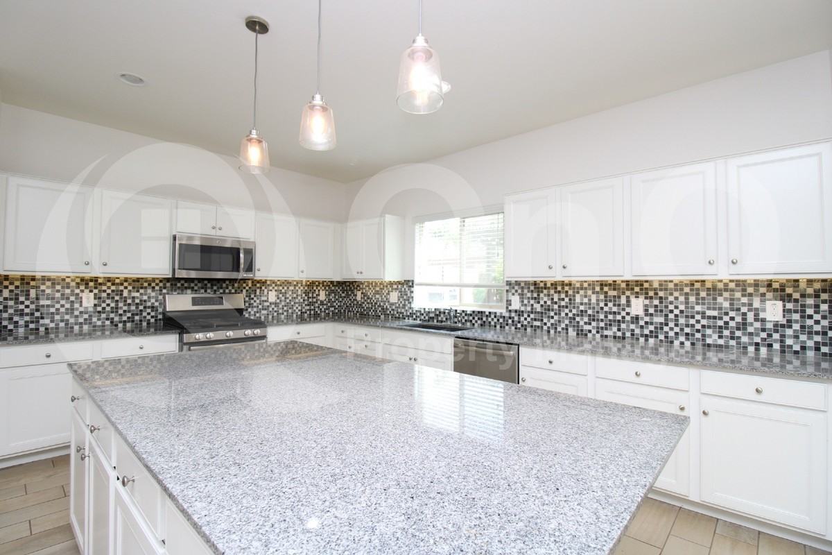 2751 E Mews Rd - Photo 2 of 30