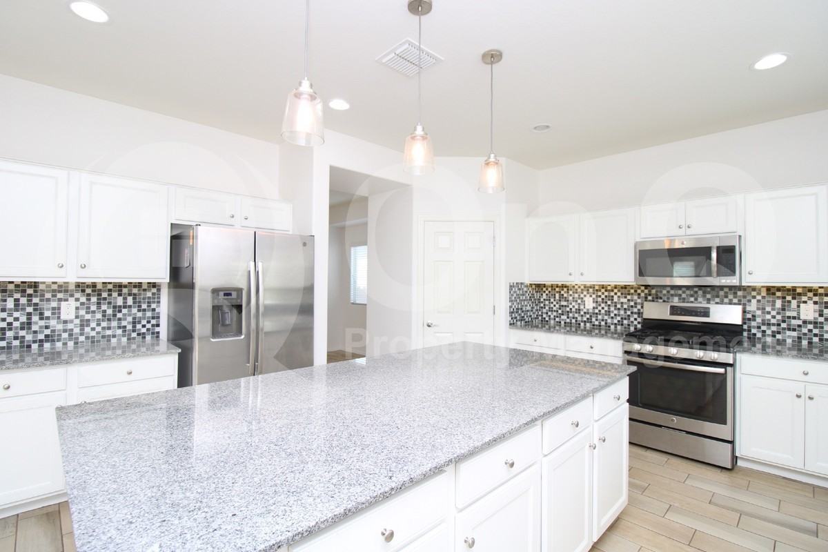 2751 E Mews Rd - Photo 3 of 30