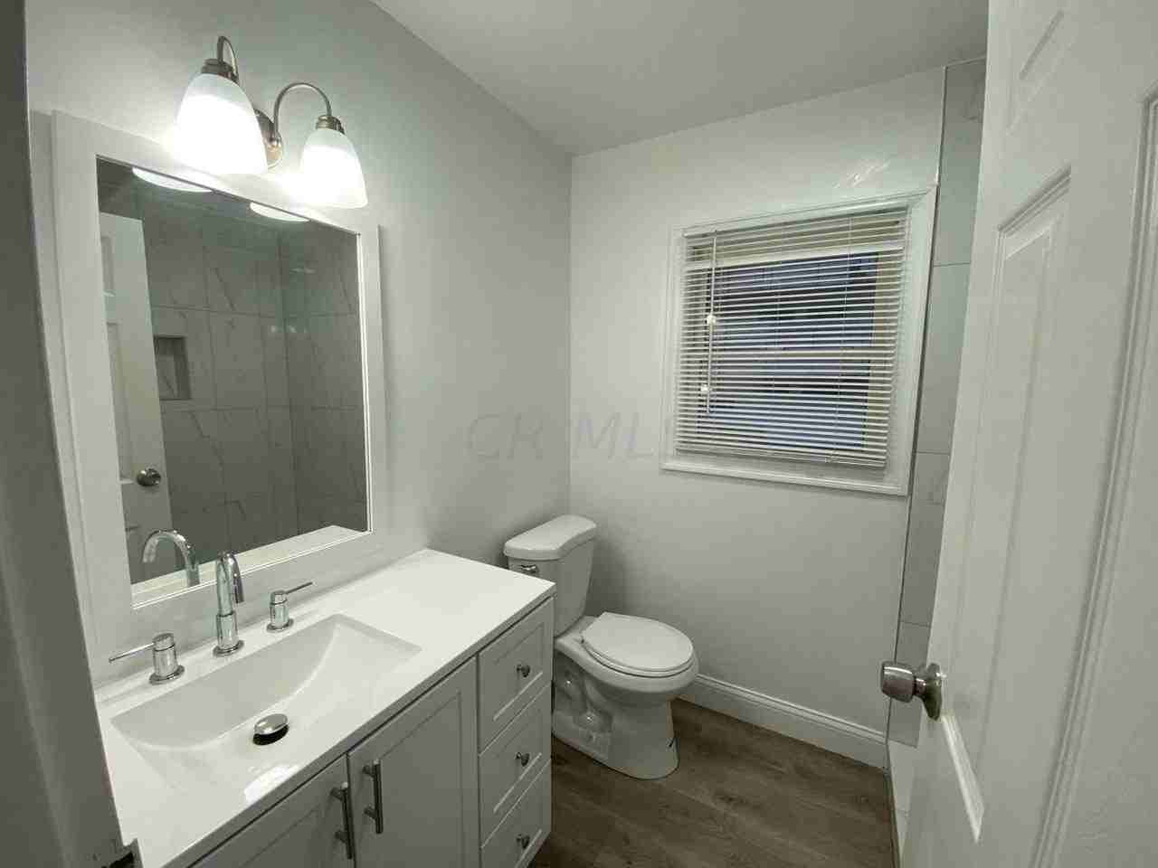 3285 Sullivant Ave, Unit D - Photo 5 of 10