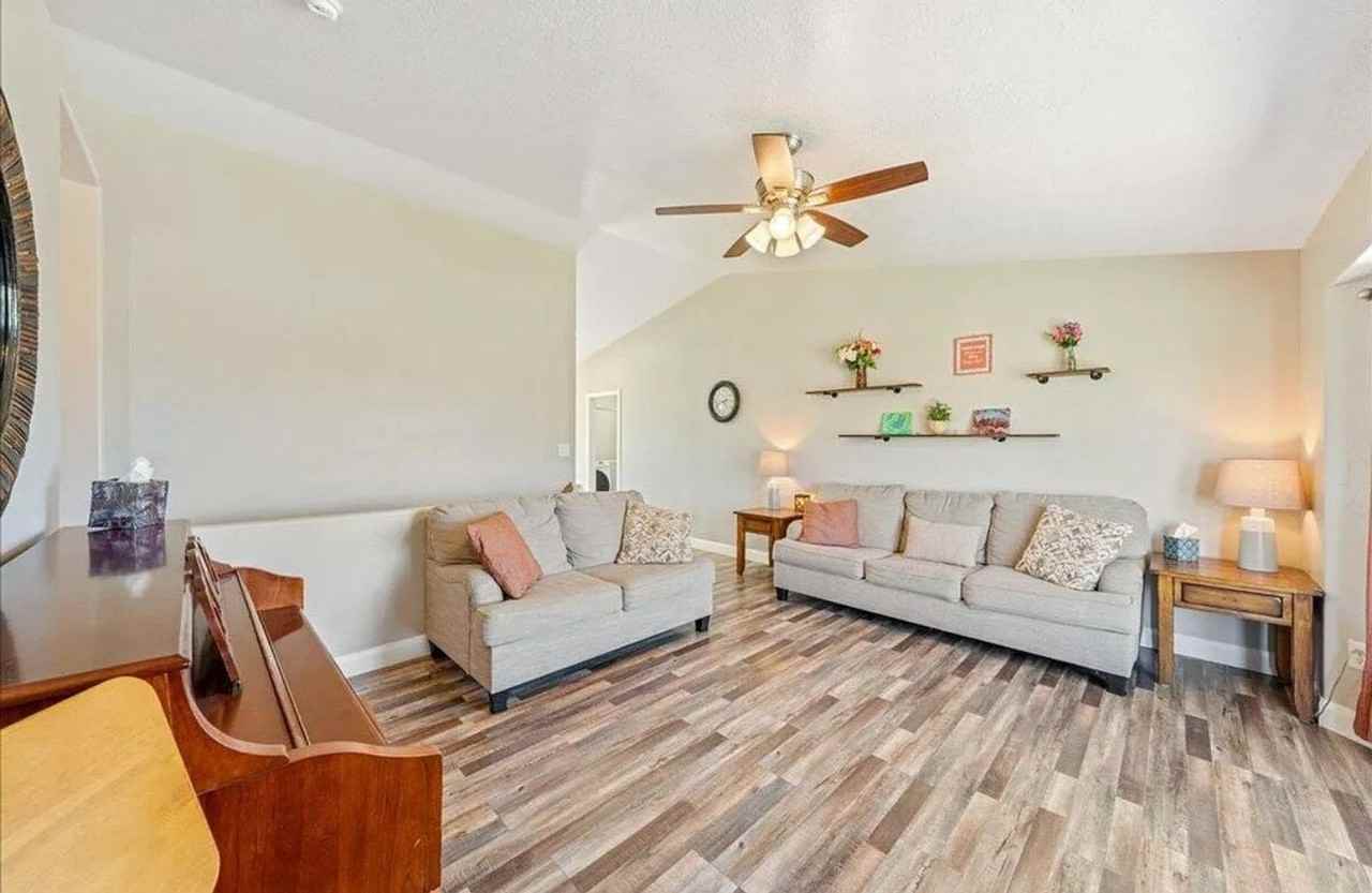 810 E Homestead Blvd - Photo 6 of 29