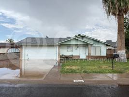 featured image of 2522 E Don Carlos Ave