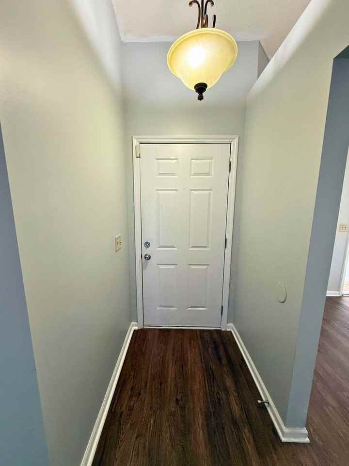 108 Craig Way - Photo 2 of 16