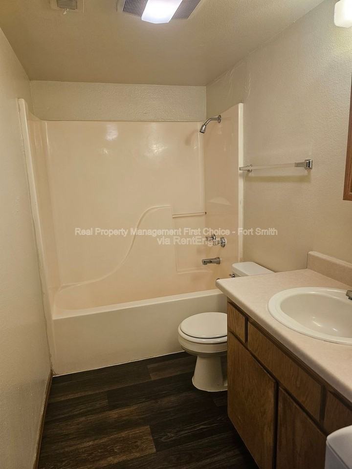 170 Cedar Creek Ct #5 - Photo 5 of 12