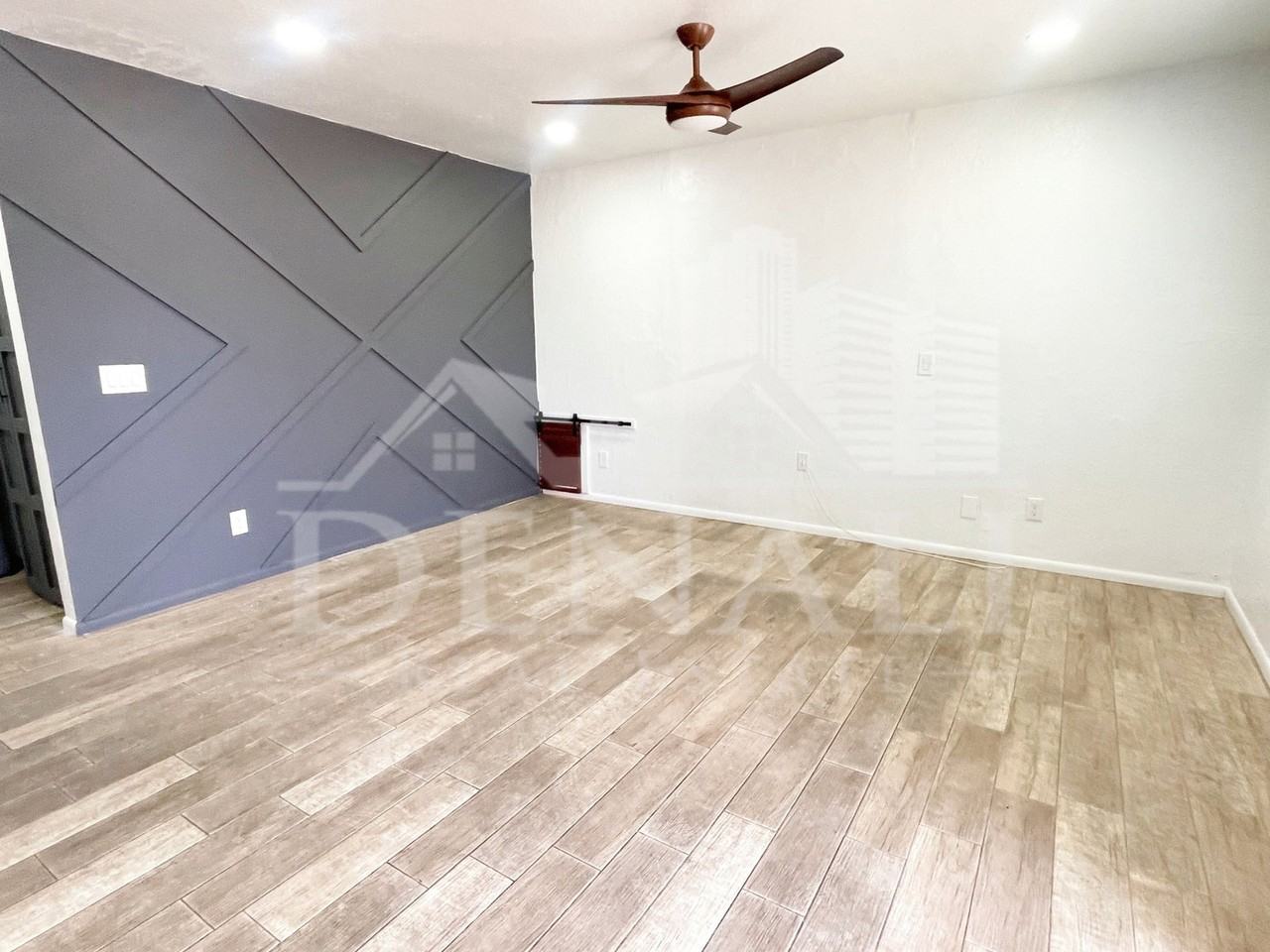 423 S Terry Ln - Photo 4 of 21