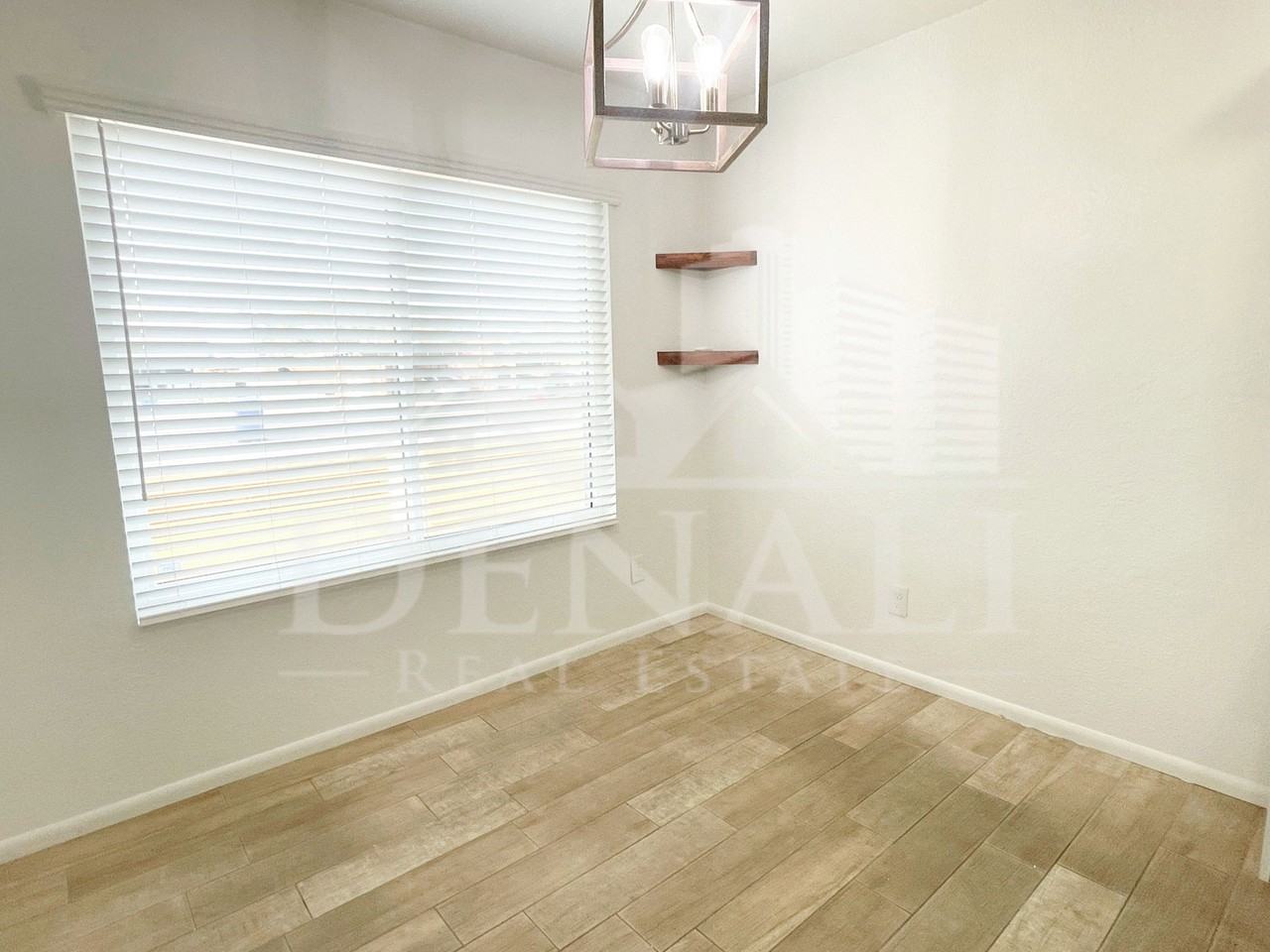 423 S Terry Ln - Photo 6 of 21