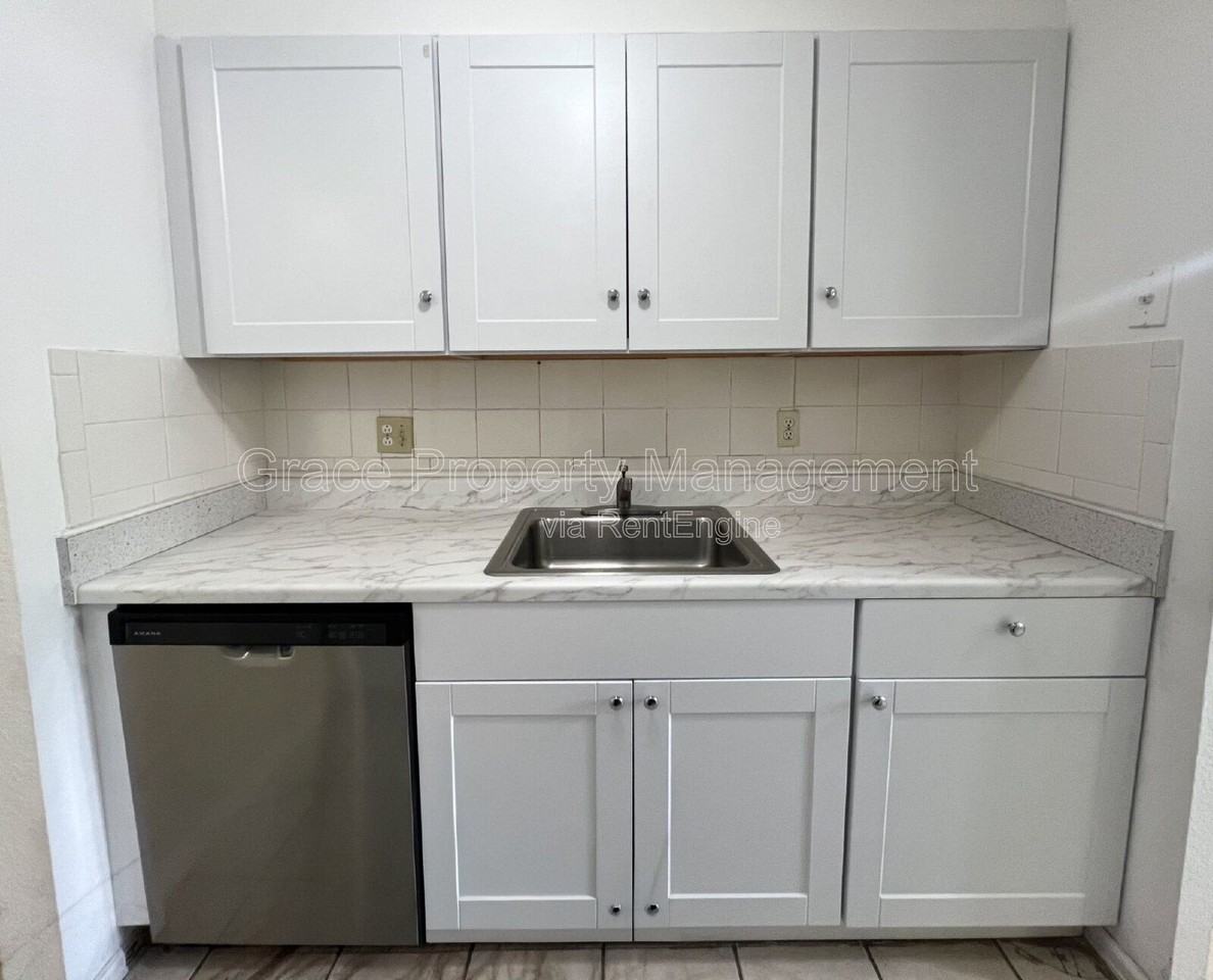 364 S Ironton St #226 - Photo 7 of 18