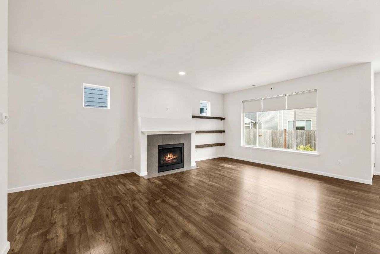 9966 Dain St Se - Photo 5 of 47