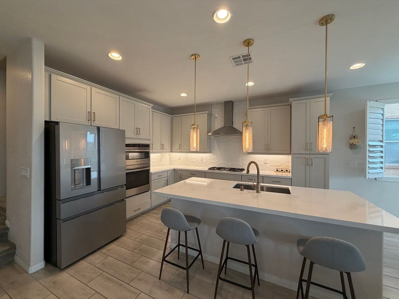 10081 10081 Bisbuth Street - Photo 2 of 15