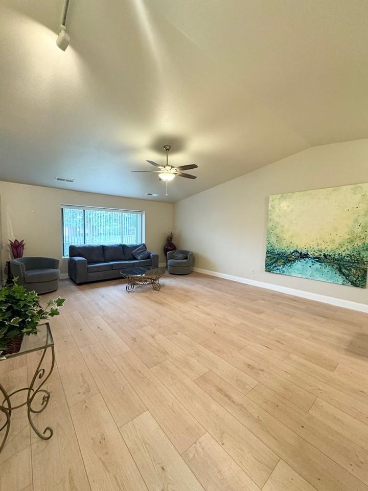565 Monet Walk - Photo 5 of 19
