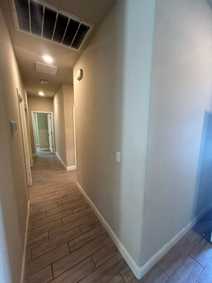 3439 E Laurel Ave - Photo 3 of 11
