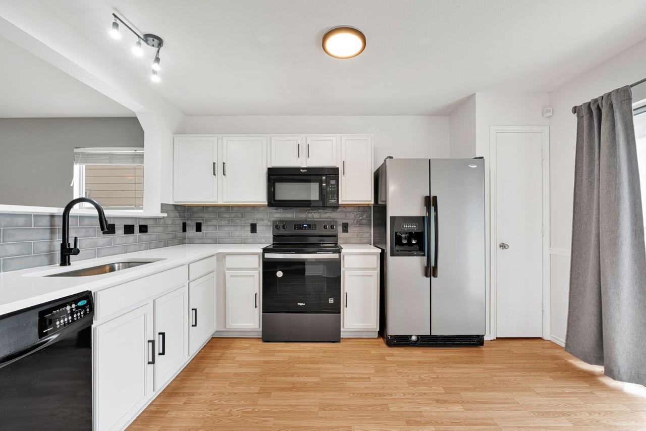 3514 Alamo Grns - Photo 6 of 18