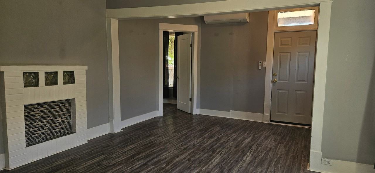 2521 N Hamilton St - Photo 5 of 26