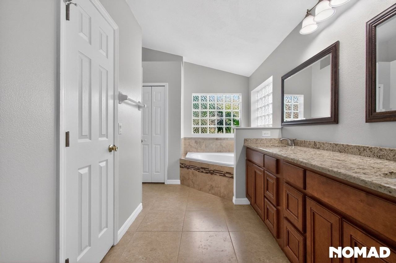 2190 Weatherly Ave - Photo 6 of 16