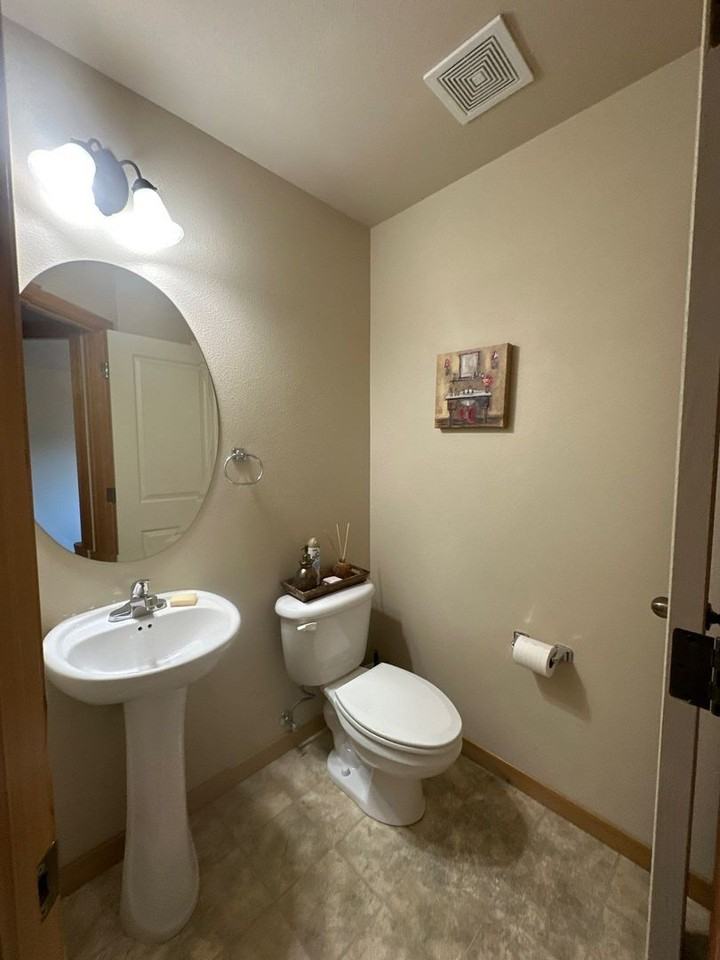 5015 Falcon Dr - Photo 7 of 23