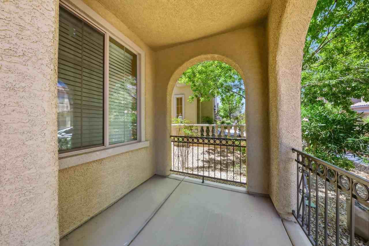 11825 Amistoso Ln - Photo 3 of 35