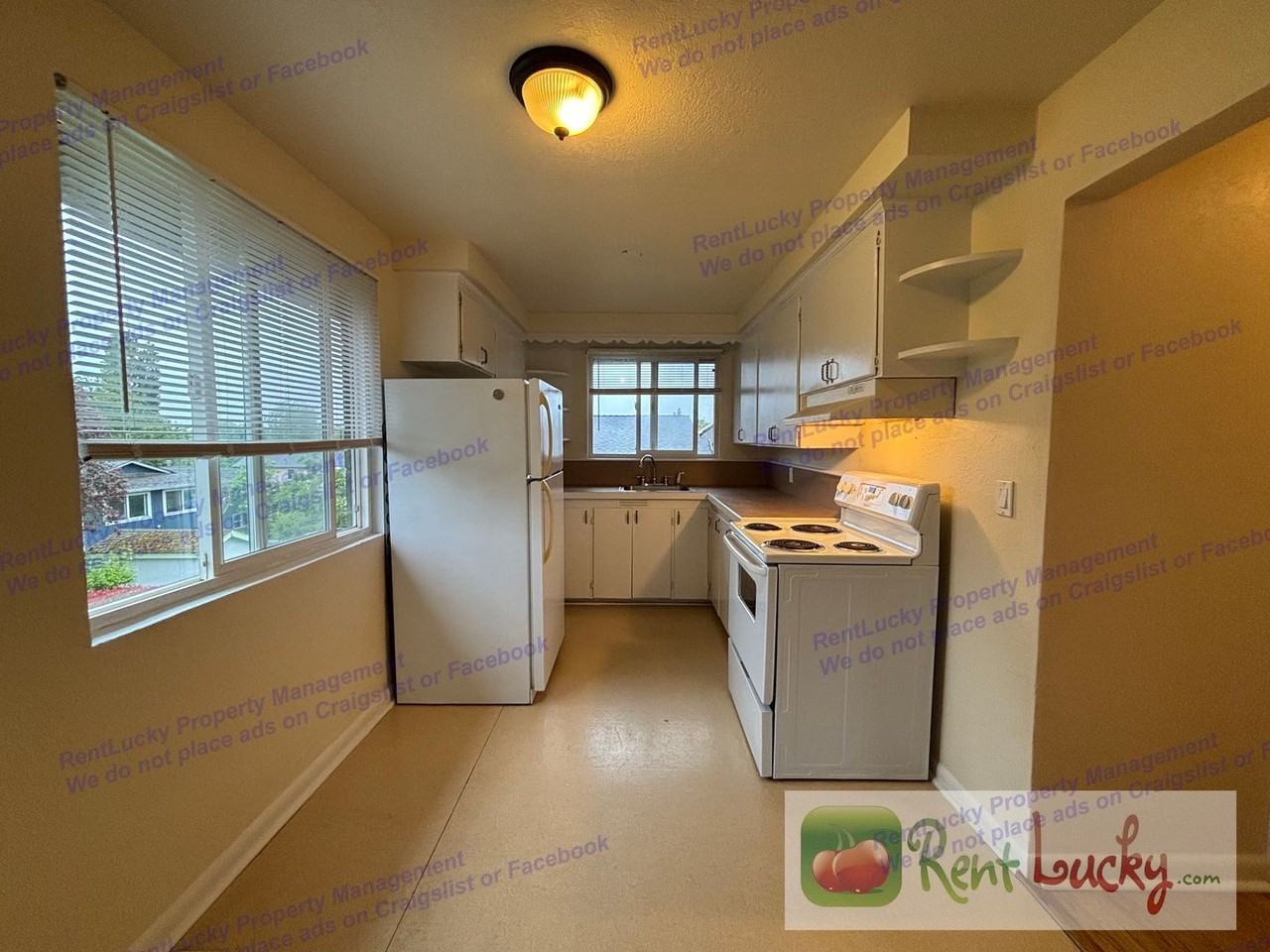 4729 S Findlay St - Photo 2 of 32