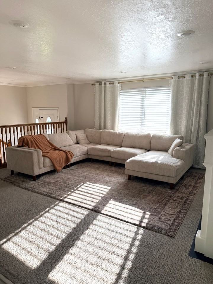 247 N Cove Dr - Photo 4 of 29
