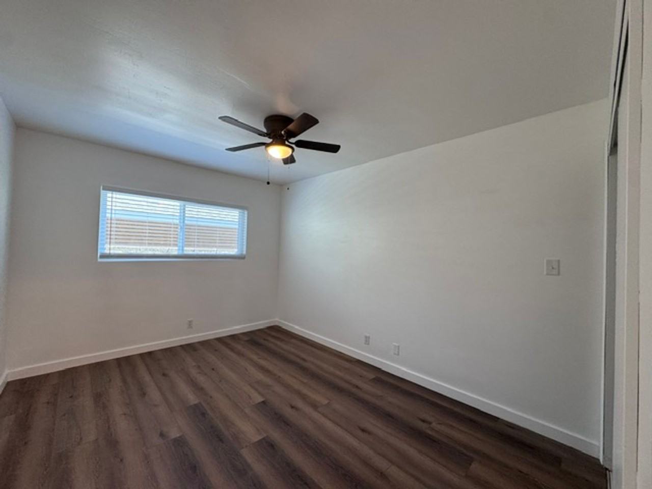 6320 Rose Ave - Photo 6 of 15