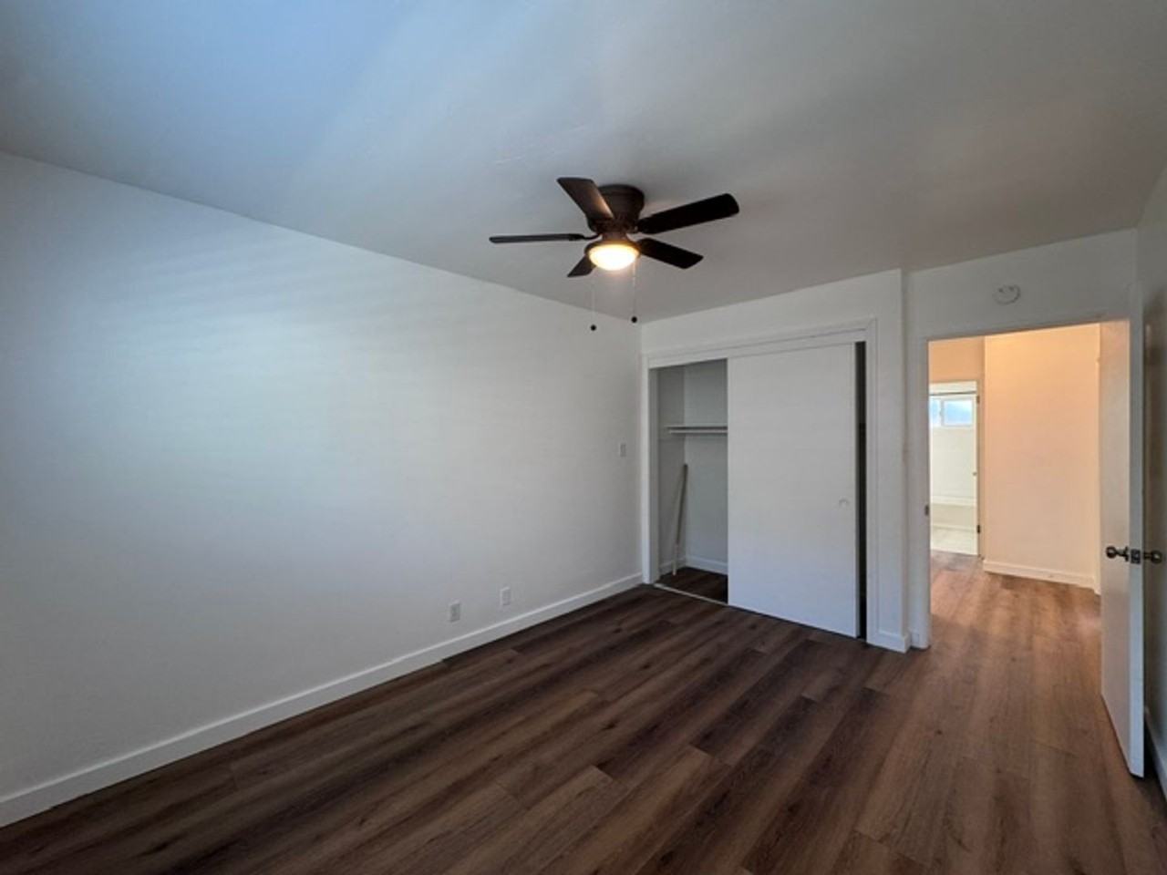 6320 Rose Ave - Photo 7 of 15