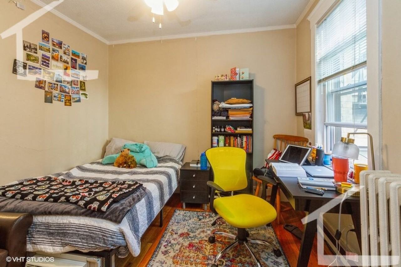 27 Chiswick Rd - Photo 2 of 8