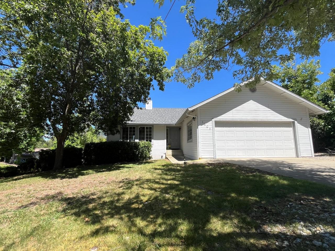 1905 Kinvarra Way - Photo 2 of 7