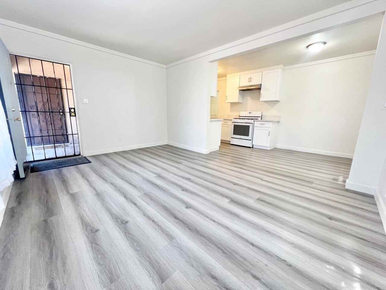 1825 E Broadway - Photo 3 of 14