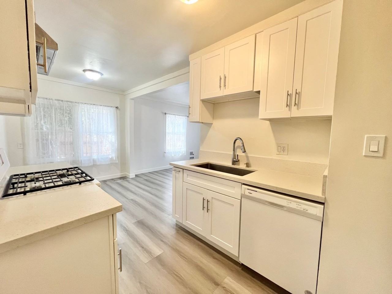 1825 E Broadway - Photo 6 of 14