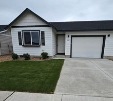 547 Se Polaris St - Photo 1 of 1