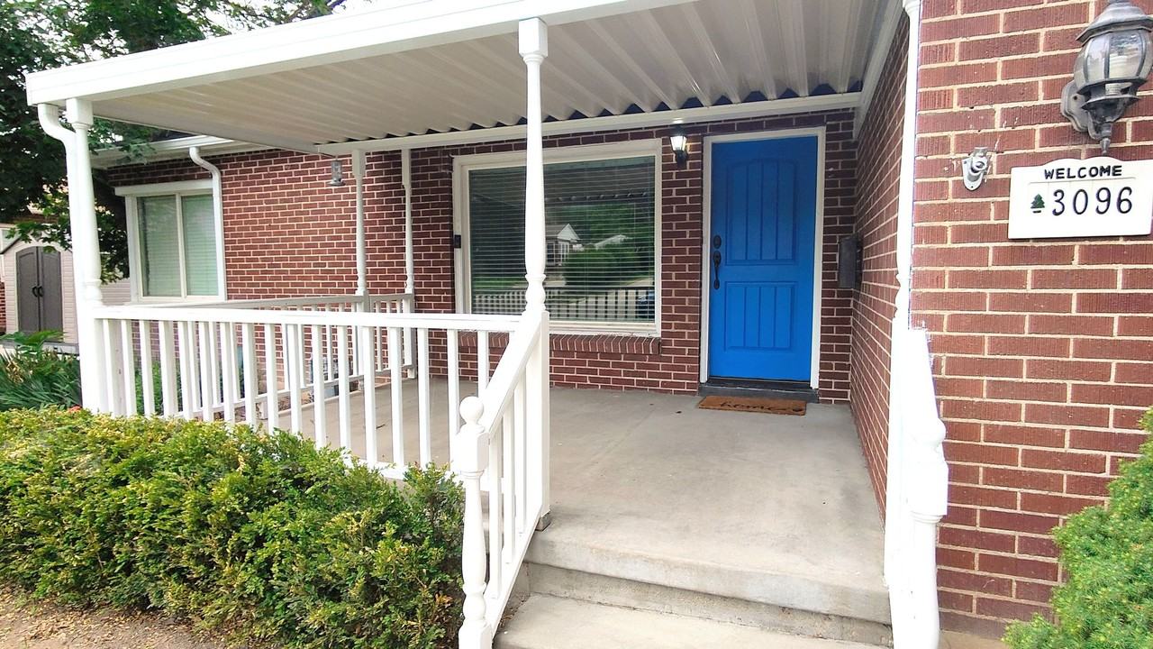 3096 S 1810 E - Photo 2 of 35