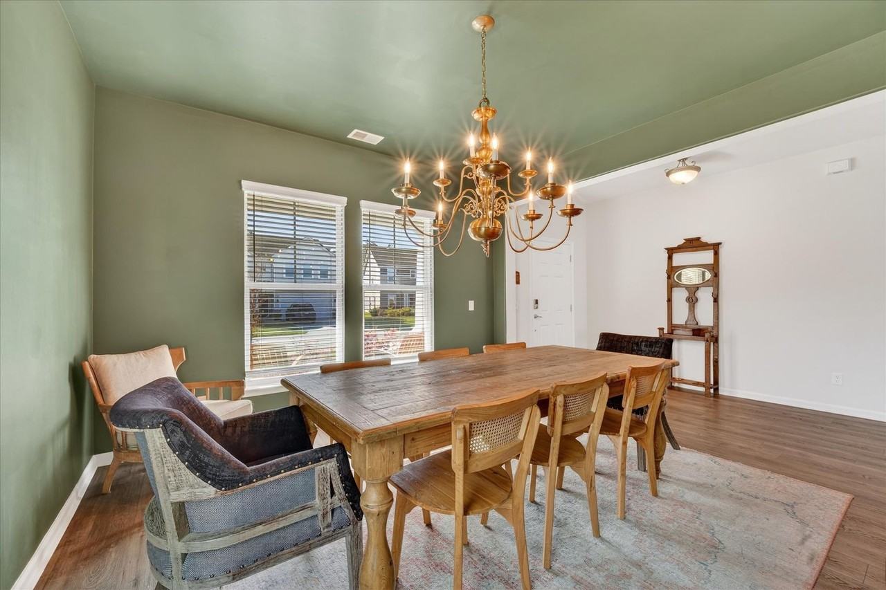 113 Brookline Dr - Photo 5 of 27