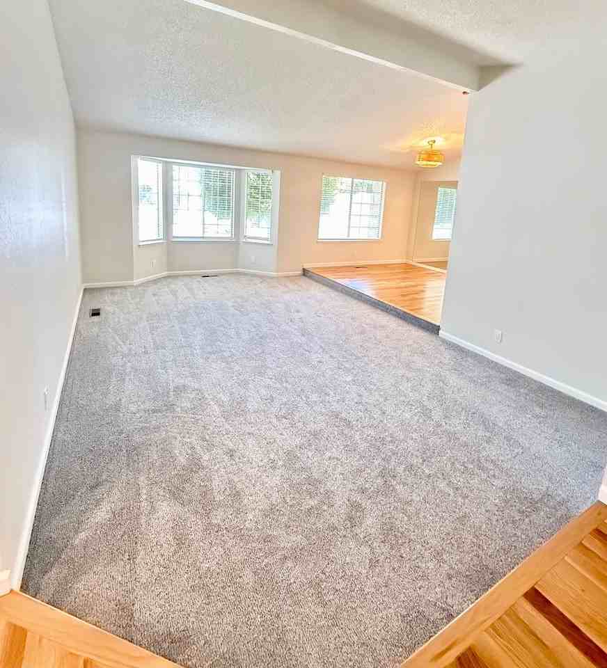 6920 Chesterfield Ln - Photo 2 of 13